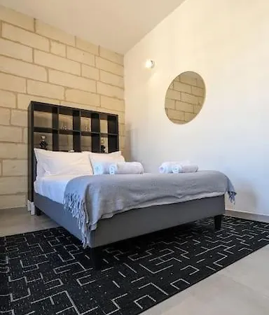 Casa 4*