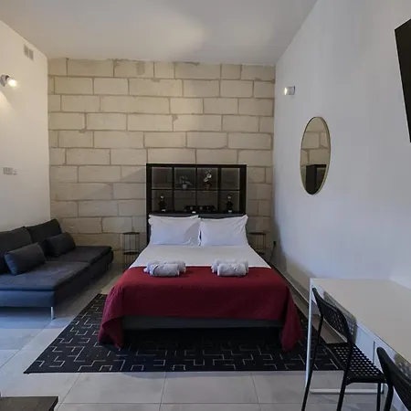 Casa Πανσιόν 4*