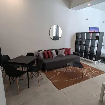 Casa 4*